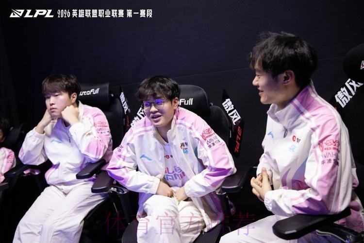 LPL官方发布BLG赛后返图：信念为锋，稳步前进